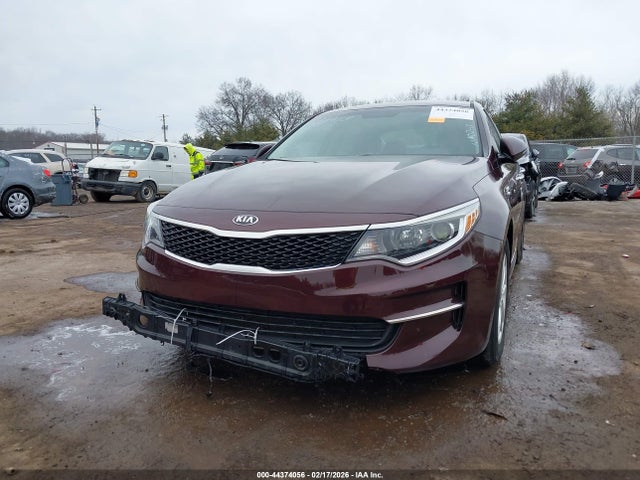 KIA OPTIMA LX - 6