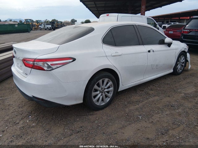 TOYOTA CAMRY - 4
