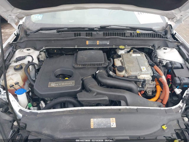 صورة 10 لـ 2018 FORD FUSION HYBRID SE