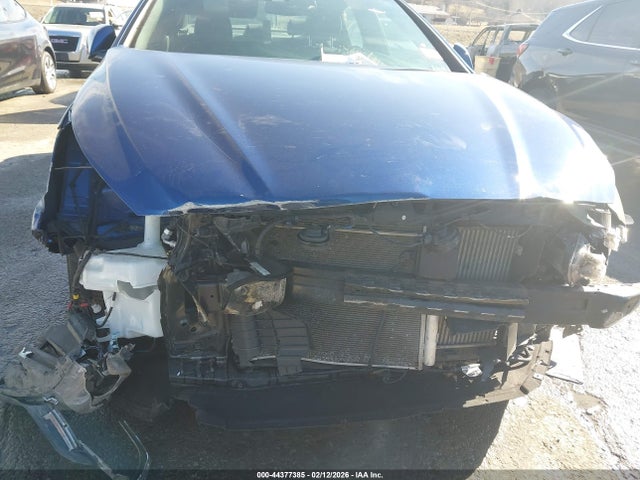 HYUNDAI SONATA LIMITED 2.0T - 6