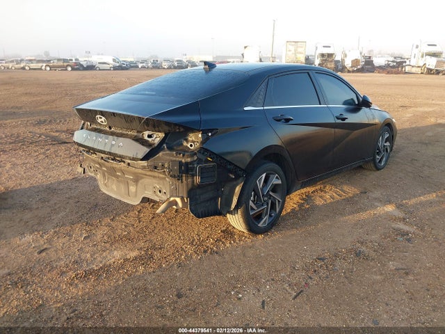 HYUNDAI ELANTRA SEL - 4