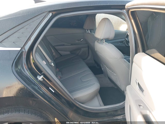 HYUNDAI ELANTRA SEL - 8