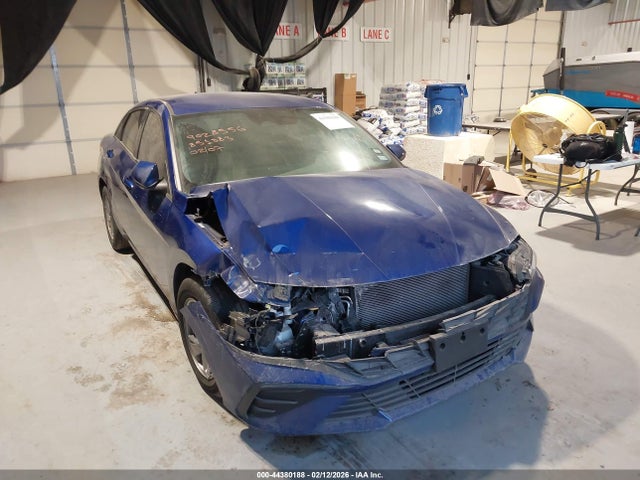 HYUNDAI ELANTRA SE - 1