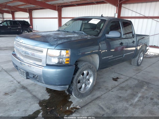 CHEVROLET SILVERADO 1500 LT1 - 2