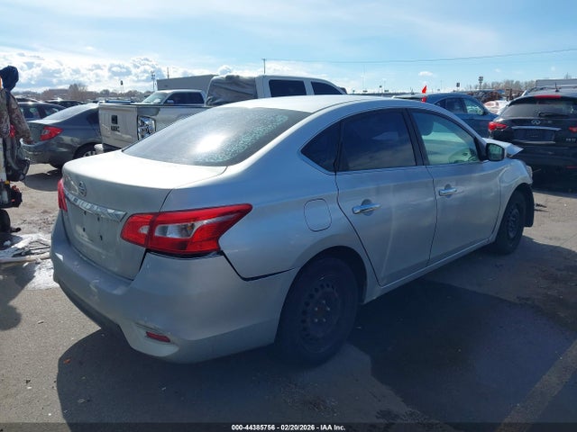 NISSAN SENTRA S - 4