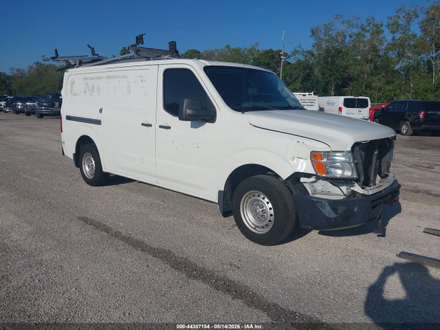 2017 NISSAN NV S V6