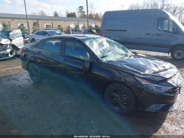 HYUNDAI ELANTRA SEL - 1