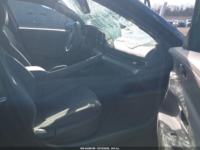 HYUNDAI ELANTRA SEL - 5