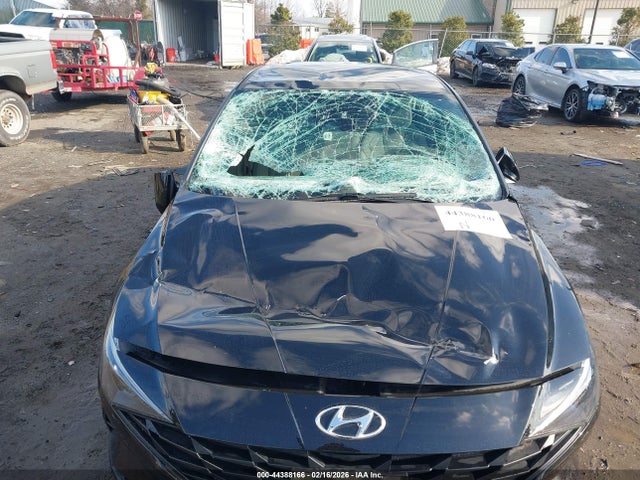 HYUNDAI ELANTRA SEL - 6