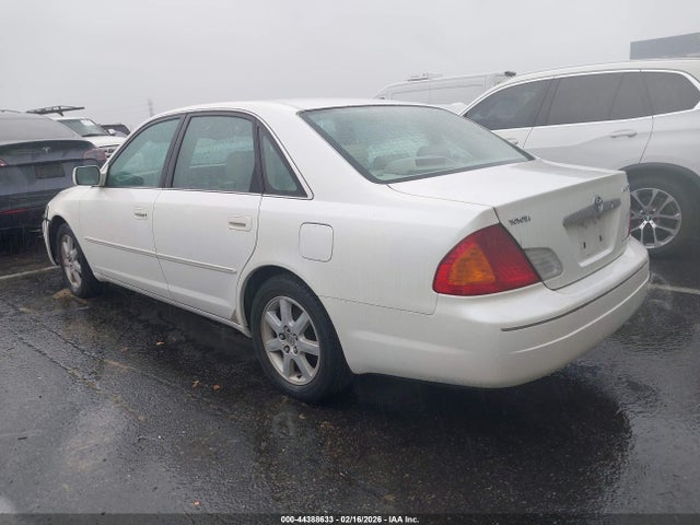 2000 Toyota AVALON XLS — фото 3