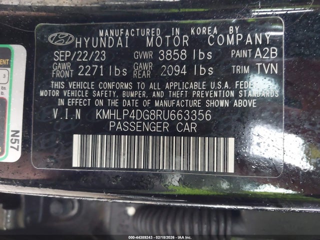 HYUNDAI ELANTRA LIMITED - 9