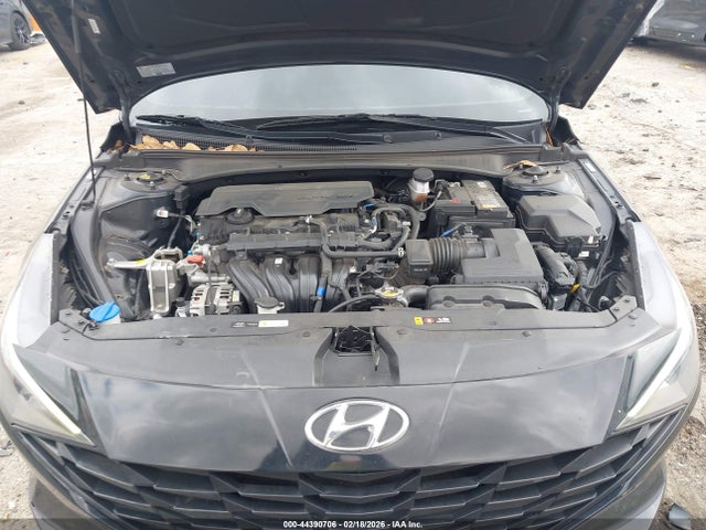 HYUNDAI ELANTRA SEL - 10