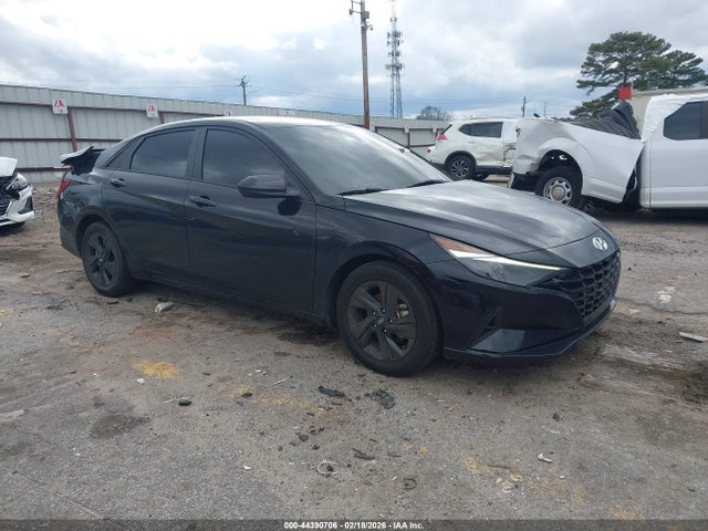 HYUNDAI ELANTRA SEL - 1