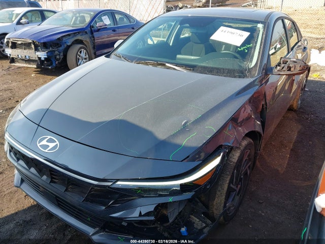 HYUNDAI ELANTRA SEL CONVENIENCE - 2