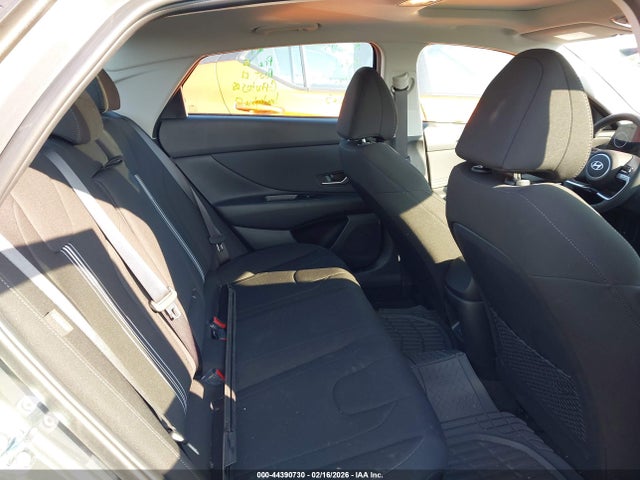 HYUNDAI ELANTRA SEL CONVENIENCE - 8
