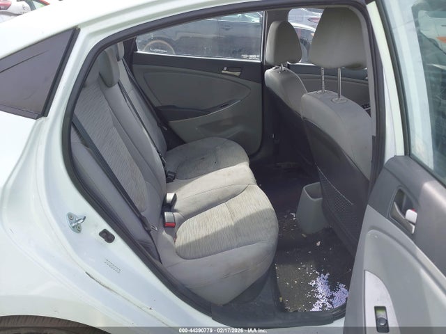 HYUNDAI ACCENT SE - 8