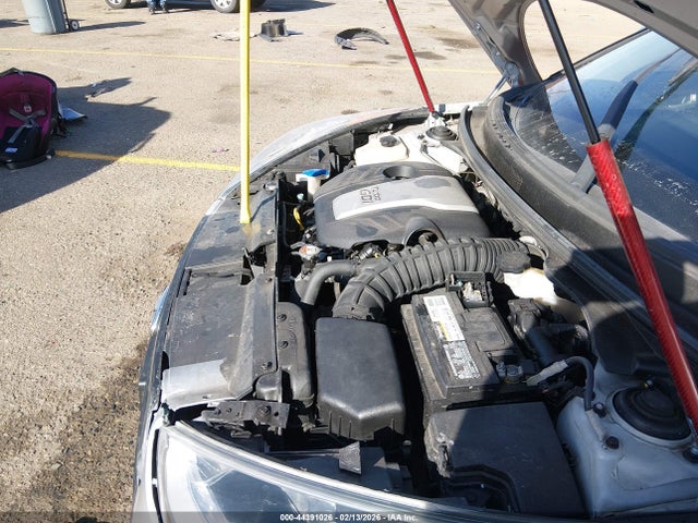 HYUNDAI VELOSTER TURBO - 10