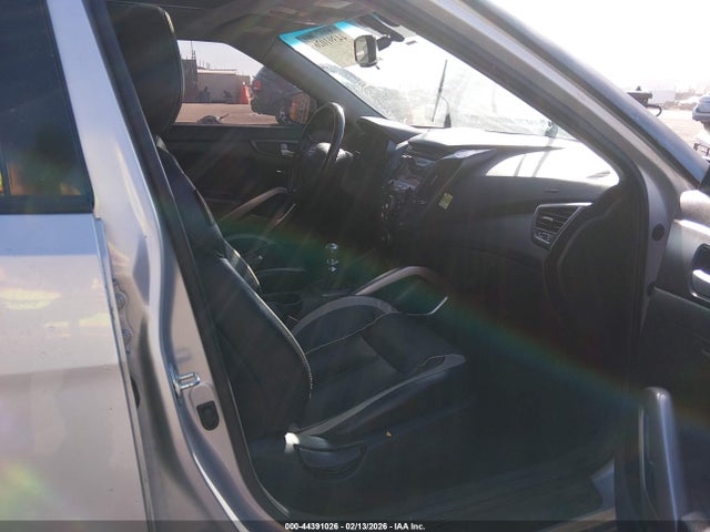 HYUNDAI VELOSTER TURBO - 5