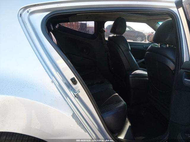 HYUNDAI VELOSTER TURBO - 8