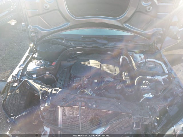 MERCEDES-BENZ E-CLASS - 10