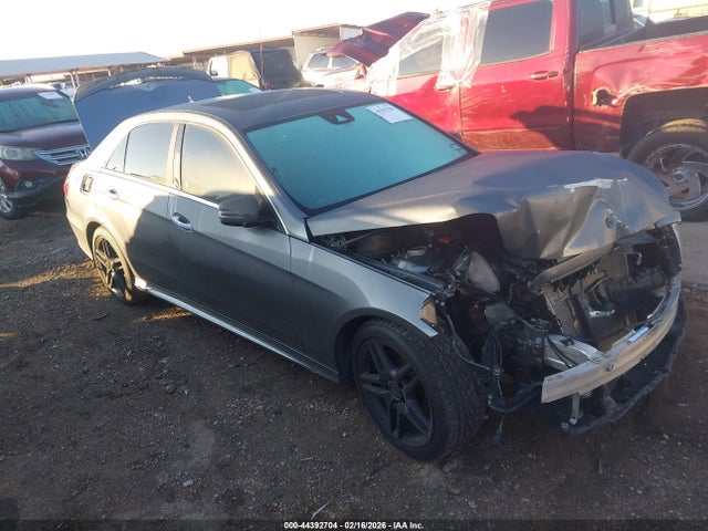 MERCEDES-BENZ E-CLASS - 1