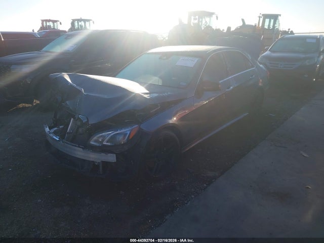 MERCEDES-BENZ E-CLASS - 2