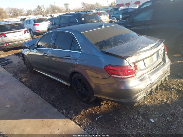 MERCEDES-BENZ E-CLASS - 3