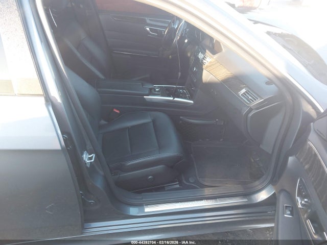 MERCEDES-BENZ E-CLASS - 5