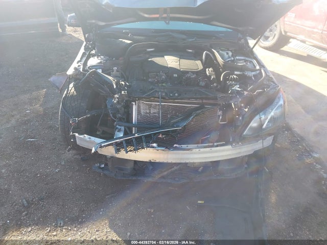 MERCEDES-BENZ E-CLASS - 6