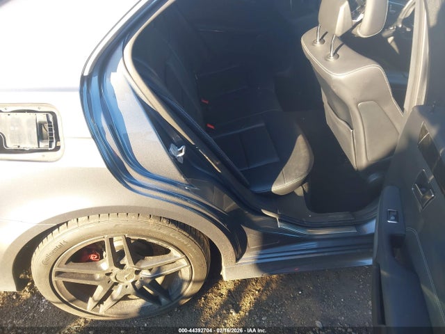 MERCEDES-BENZ E-CLASS - 8