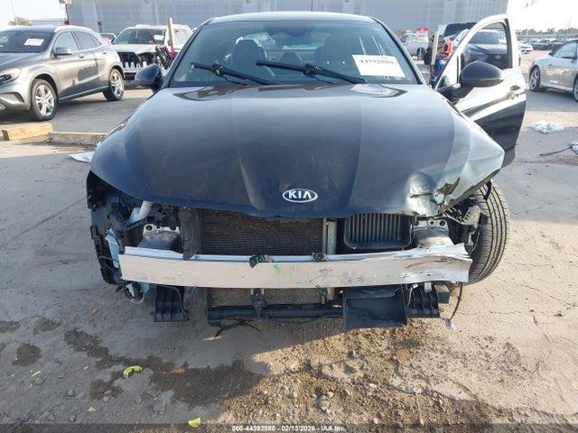 صورة 6 لـ 2021 KIA K5 GT-LINE