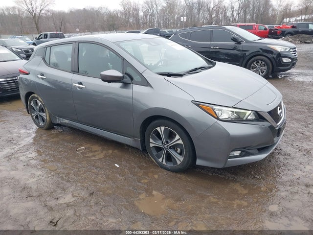 2022 NISSAN LEAF SV 40 KWH