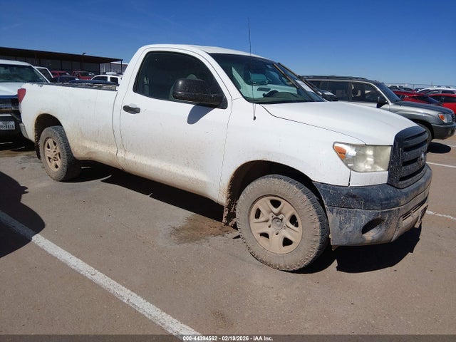 TOYOTA TUNDRA - 1