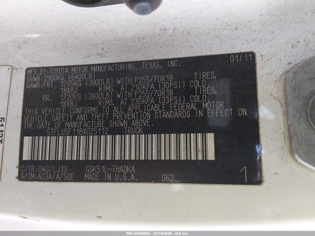TOYOTA TUNDRA - 9