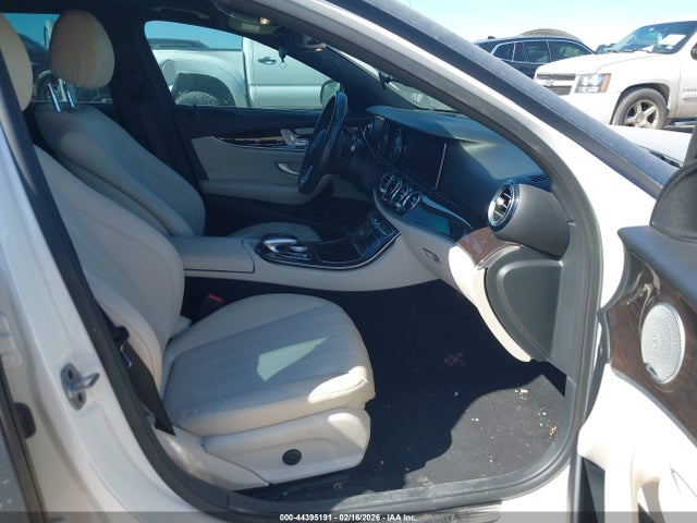 MERCEDES-BENZ E-CLASS - 5