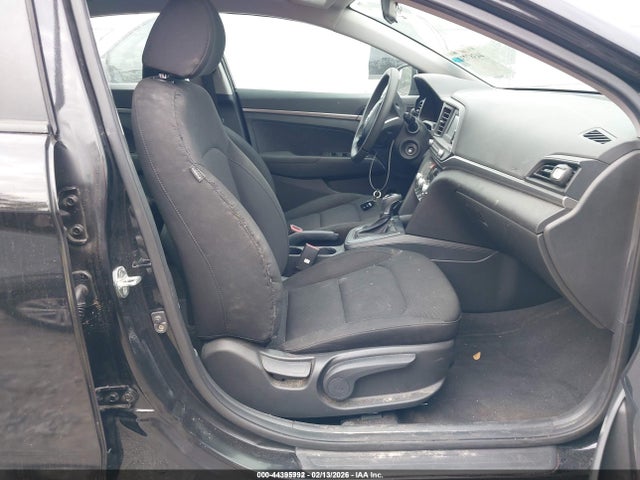 HYUNDAI ELANTRA SE - 5