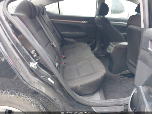 HYUNDAI ELANTRA SE - 8