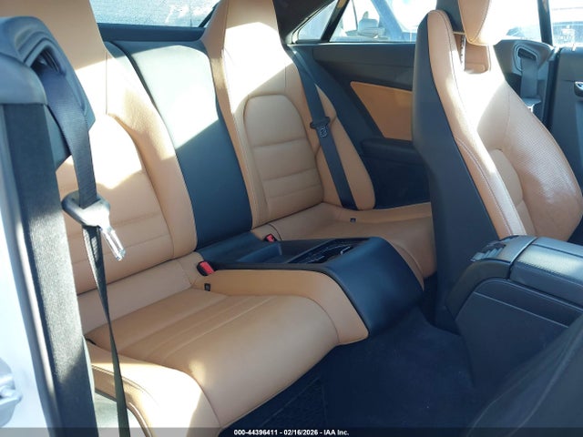 MERCEDES-BENZ E-CLASS - 8