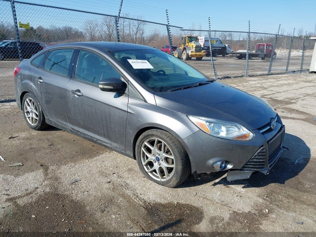 FORD FOCUS SE - 1