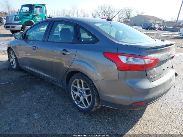 FORD FOCUS SE - 3