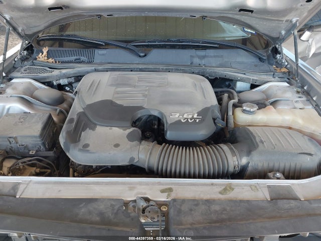 DODGE CHALLENGER SXT - 10