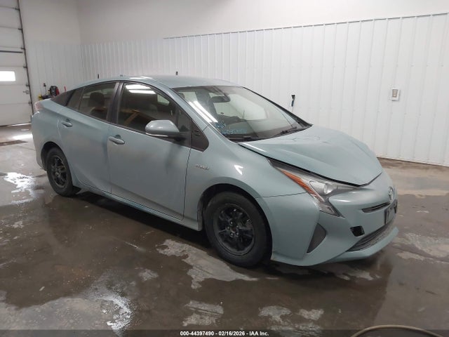 TOYOTA PRIUS - 1