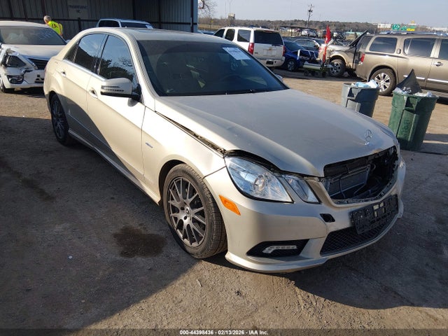 MERCEDES-BENZ E-CLASS - 1