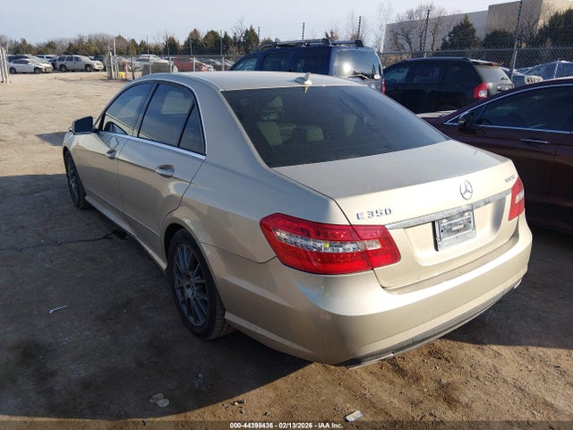 MERCEDES-BENZ E-CLASS - 3