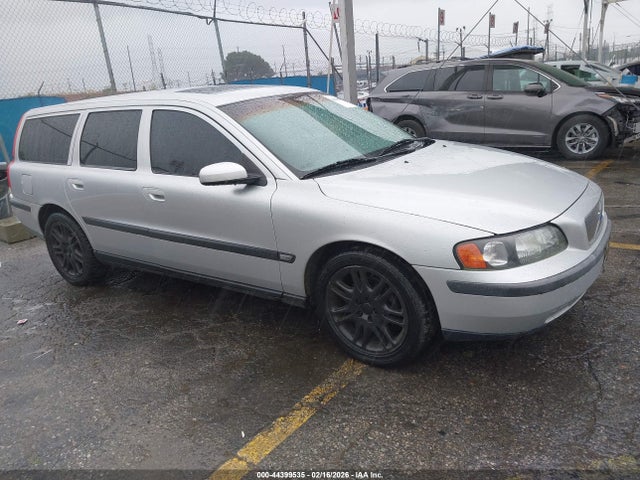 2004 VOLVO V70 2.5T
