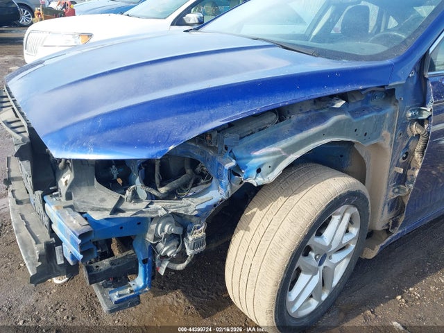 FORD FUSION SE - 6