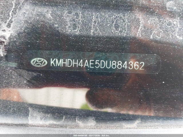 HYUNDAI ELANTRA GLS - 9