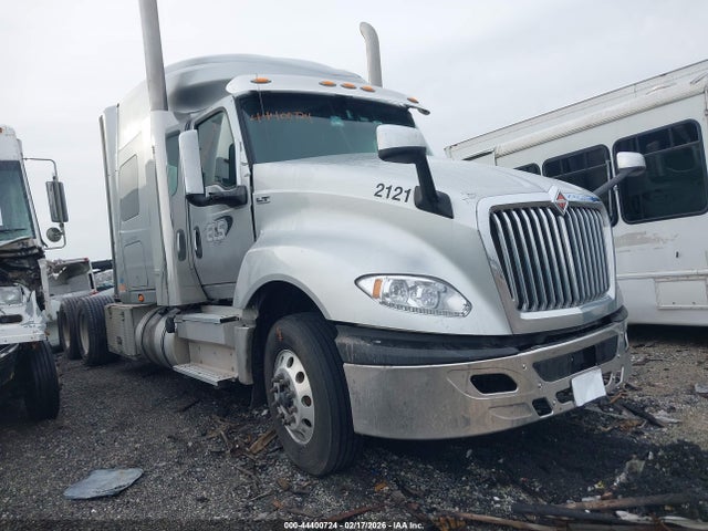 2019 INTERNATIONAL LT 