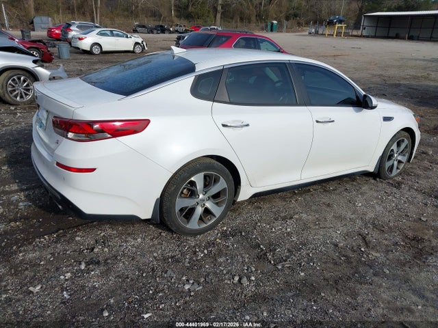 KIA OPTIMA S - 4
