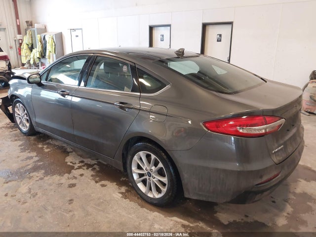 FORD FUSION SE - 3